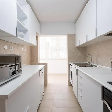 Mhouse Lease Av Sintra Daire *